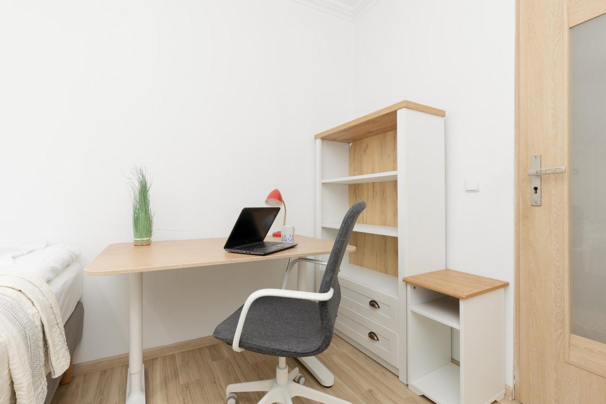 Butas Two-bedroom In Nowy Swiat By Renters Warsaw