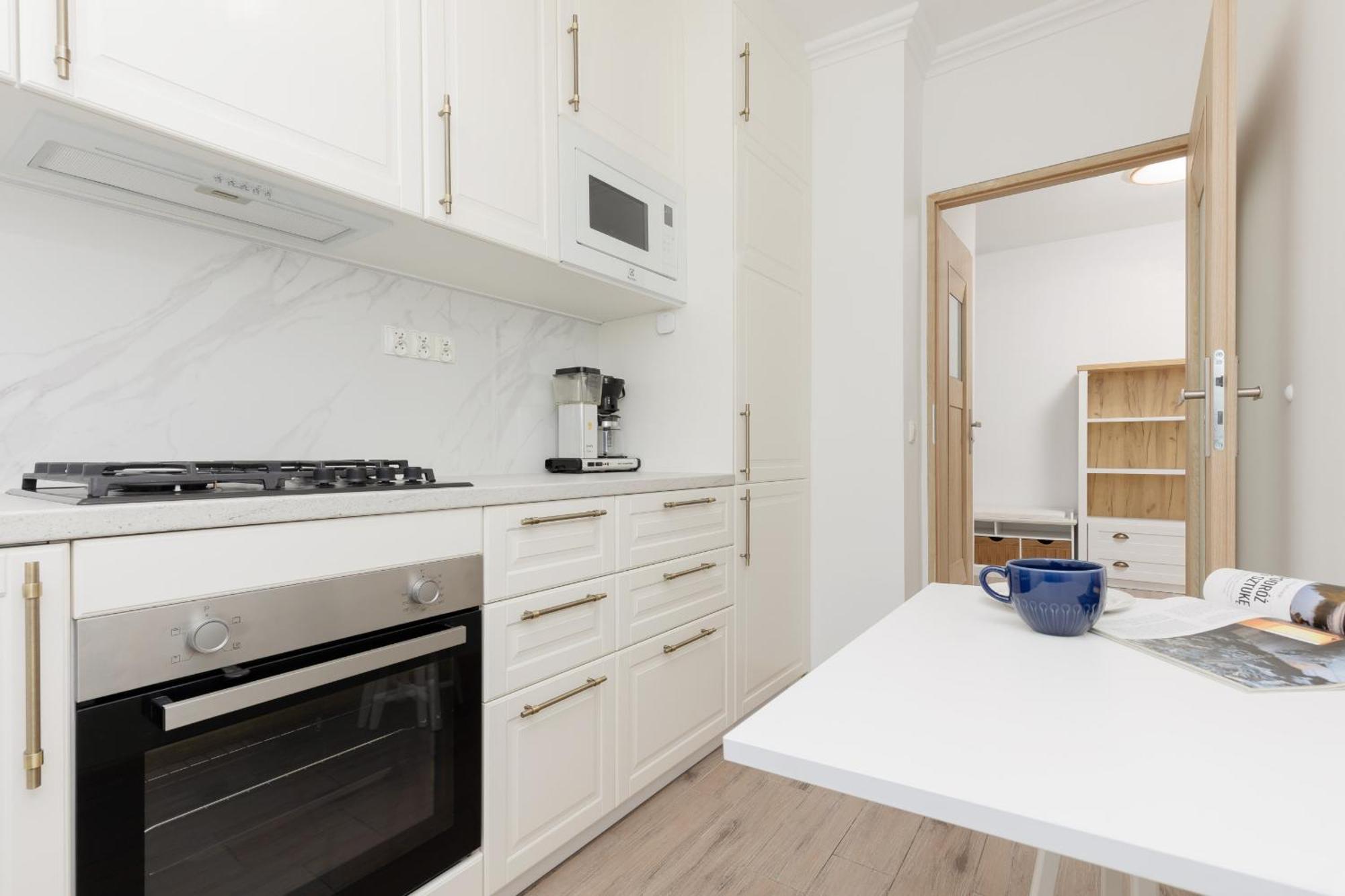 Two-bedroom In Nowy Swiat By Renters Apartament *
